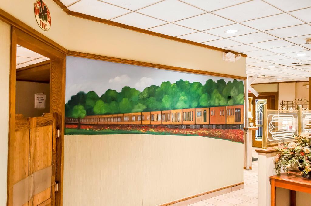 Norwood Inn Hudson Bagian luar foto
