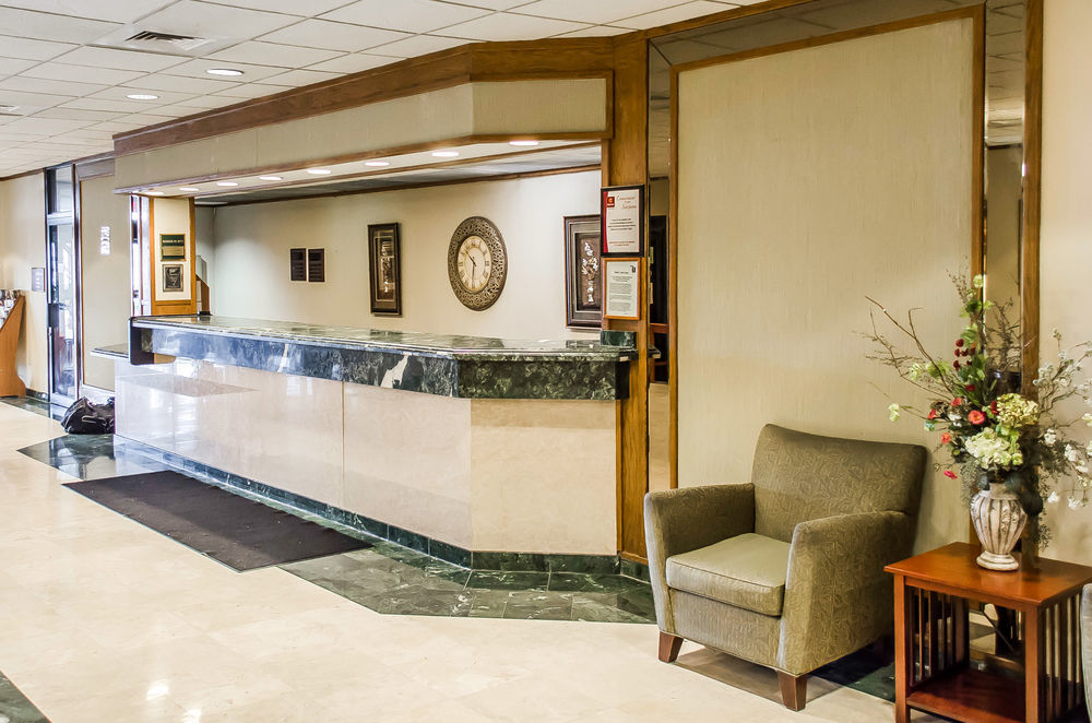Norwood Inn Hudson Bagian luar foto